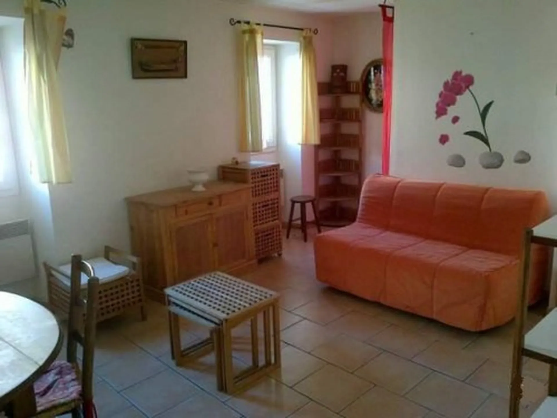 Vente local commercial + appartement 1 Roquefort La Bédoule excellent emplacement - idéal investisseur