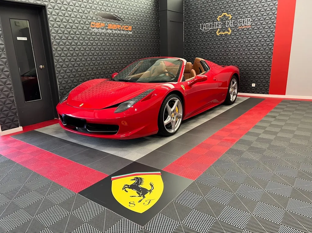 Repigmentation des cuirs de cette Ferrari 458 Spider à Le Mans (72)