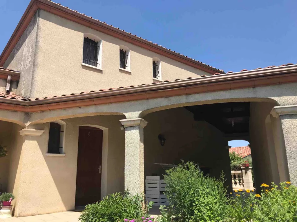 Rénovation d’une façade en pierre taillée à Calmont à côté de Mazamet dans le 34