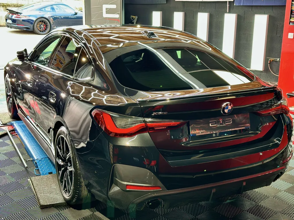 spécialiste du Traitement céramique sur lyon et sa région . spécialisé dans la protection carrosserie BMW 