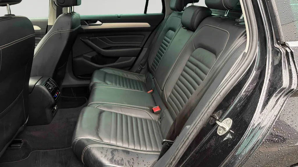 Volkswagen Passat SW occasion diesel automatique proche Rouen – break familial fiable et bien équipé