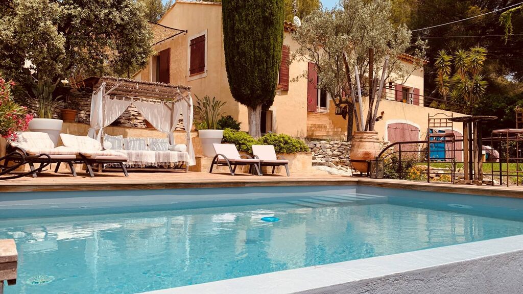 A vendre maison individuelle secteur campagne Cassis