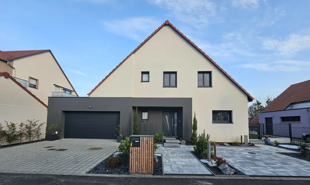 Menuiseries Anthracite en PVC et Aluminium en Alsace