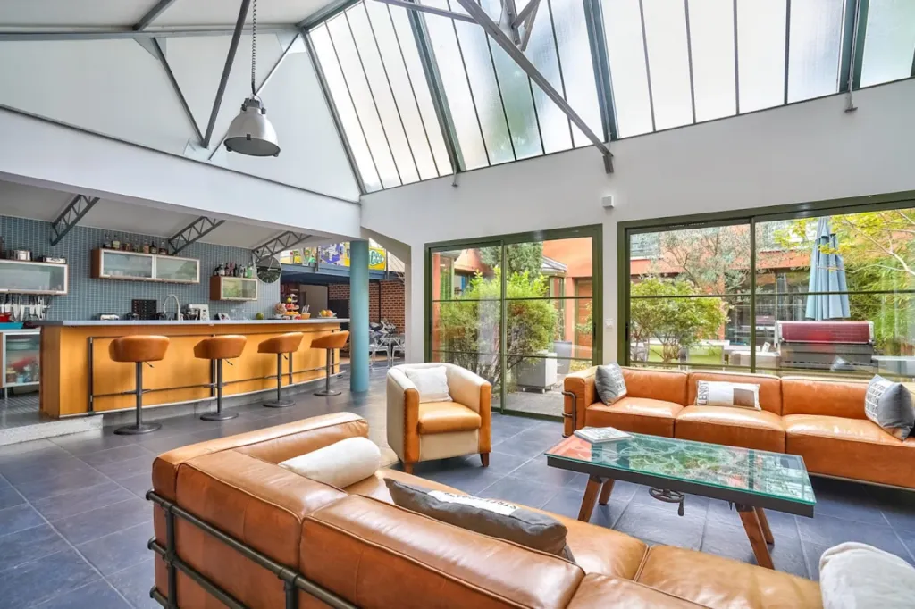 Mettre en valeur un bien immobilier pour la location saisonnière : choisissez la qualité d'un shooting professionnel !