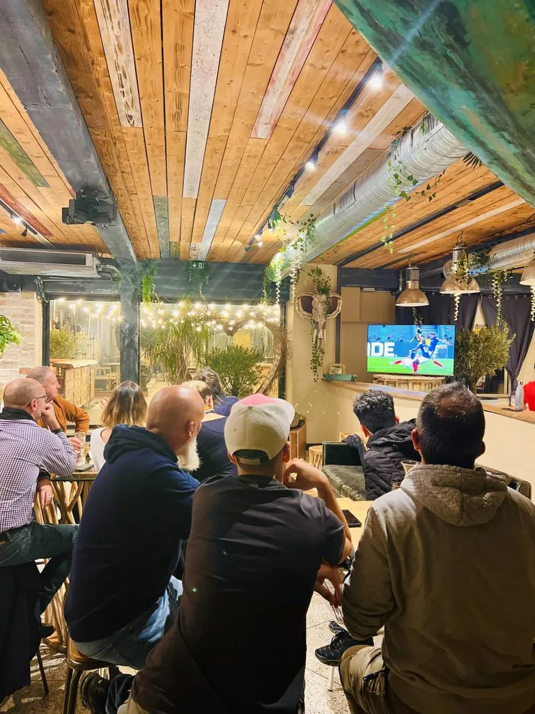 Les Jeudis Soirée Rooftop au MS Club Marseille: Vue Panoramique, DJ, Tapas Méditerranéennes