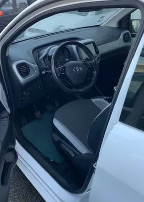 TOYOTA AYGO II 1.0 VVT-I 4CV X-PLAY 5P