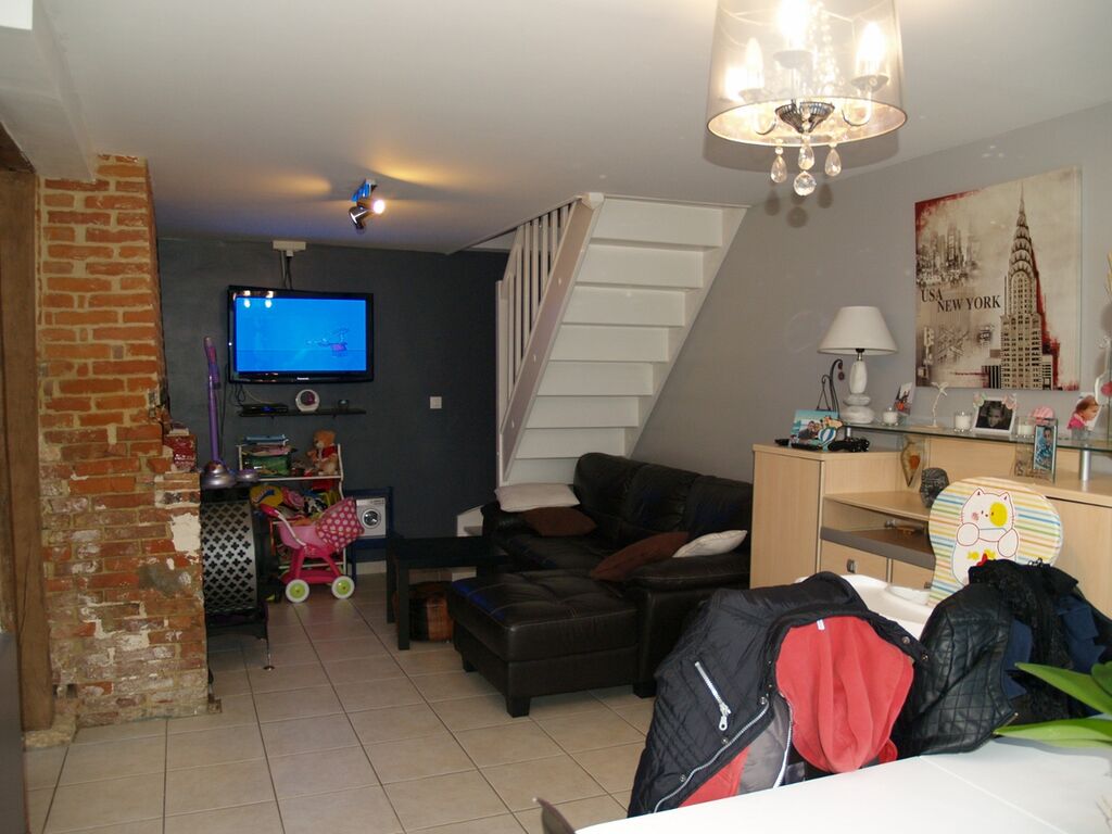 MAISON DE VILLAGE Entre PONT L'EVEQUE et CORMEILLES