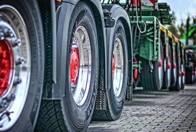 Quel poids fait un camion selon le nombre d'essieux ?