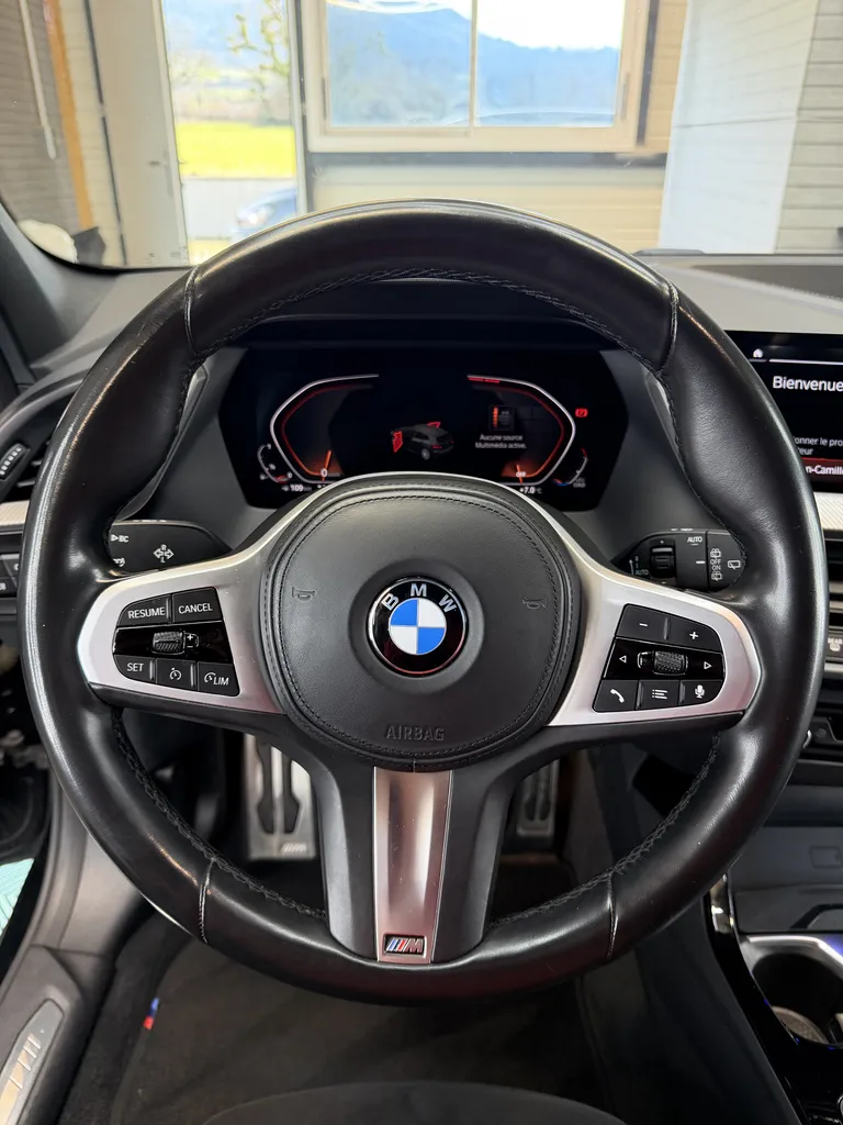 BMW SERIE 1 118i / PACK M SPORT INT/EXT/ BOITE AUTO/ LED / SIEGE SPORT/ SIEGE ELECTRIQUE