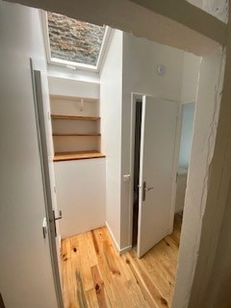 A louer F2 meublé de 28.66m²- rue de buffon - 580€ charges comprises
