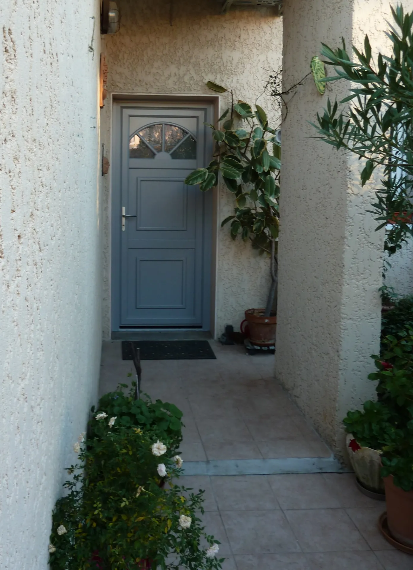 Porte d'entrée PVC Internorm KF200