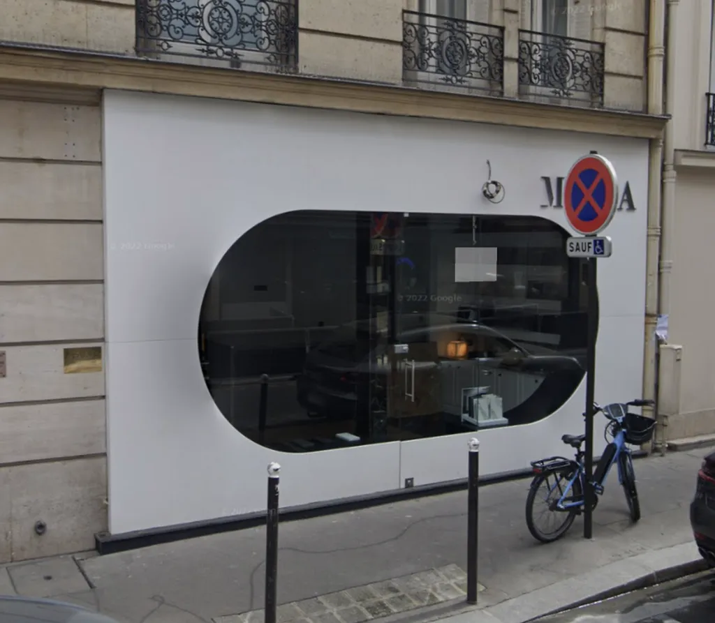 Location - Boutique 78 m², Ternes, Rue Pierre Demours 75017 PARIS
