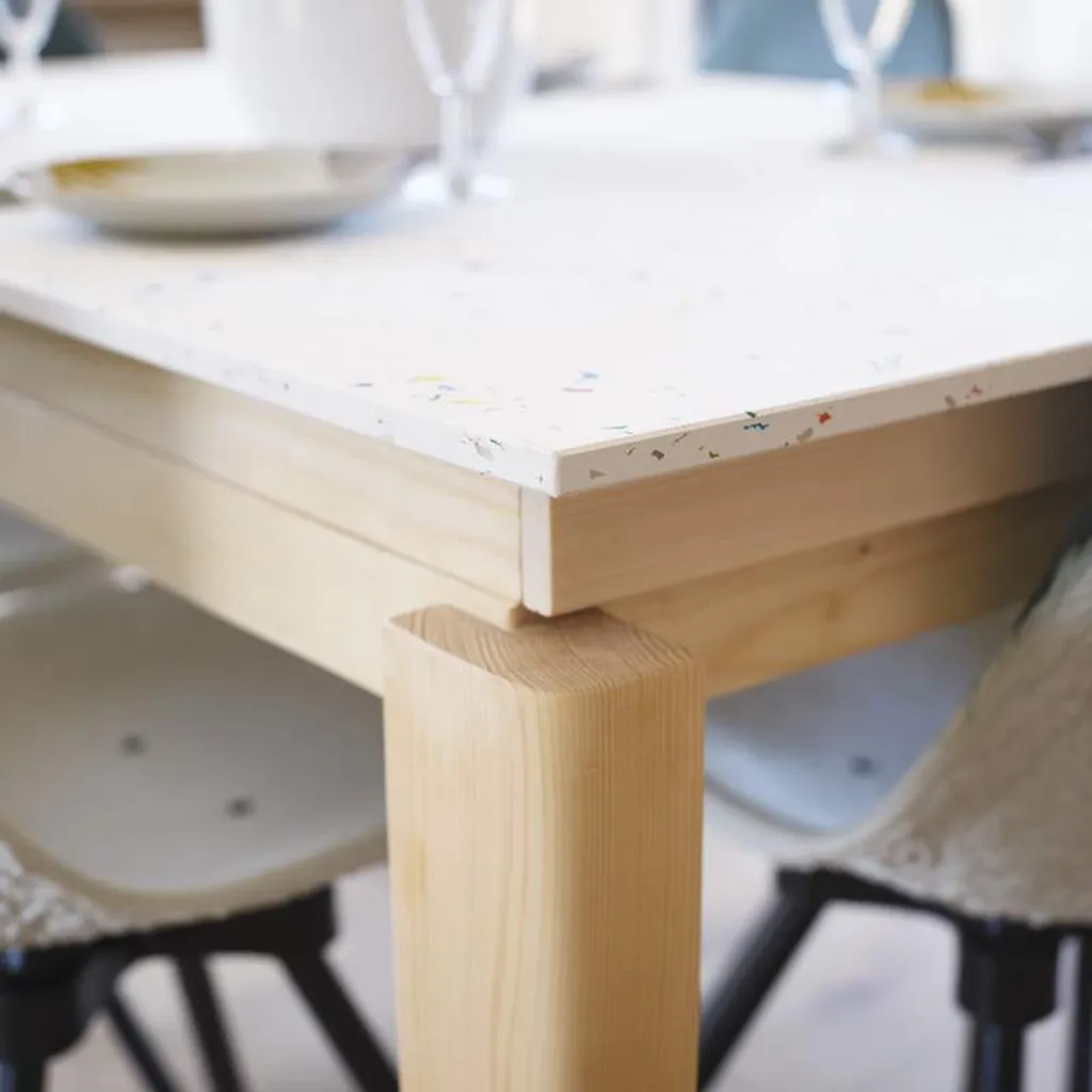 Architecte d’intérieur à Colomiers expert en rénovation éco-responsable utilisant des matériaux biosourcés et du mobilier en réemploi durable