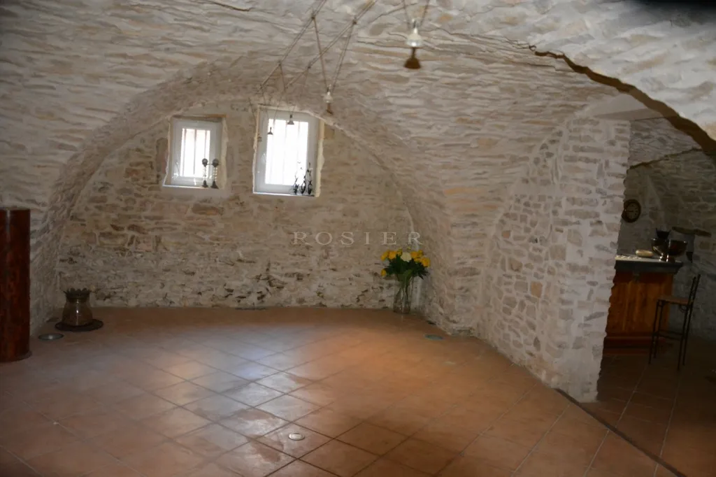 Charmante maison de village à vendre proche d'Avignon et de Tavel    