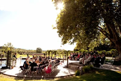 cérémonie laïque dans un mas dans le Lubéron en Provence