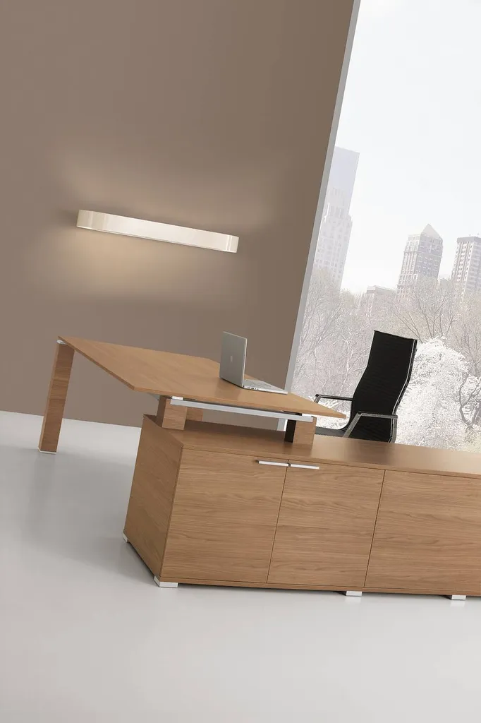 Bureau direction bois ergonomique pour aménager vos espaces de travail dans le GARD