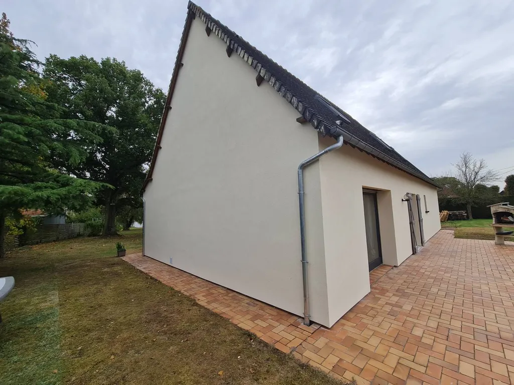 Rénovation énergétique réussie : EFIBAT, partenaire des clients, obtient une aide CEE pour ce projet à Saint-Elier (27).