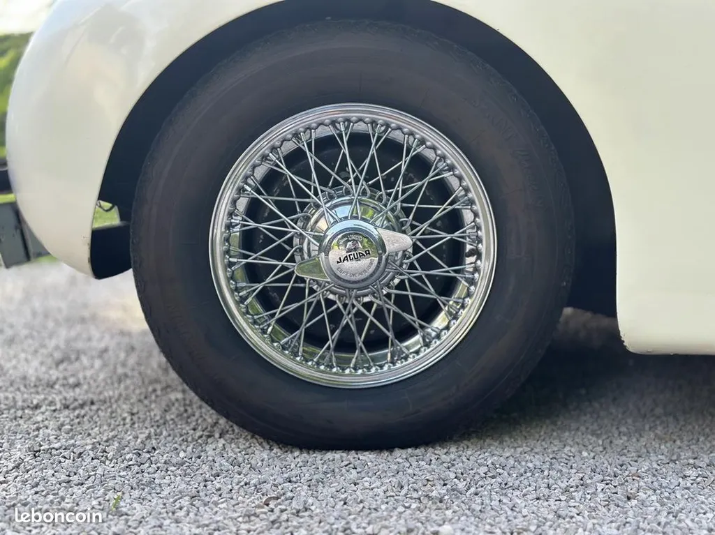 VENTE JAGUAR XK 120 OTS LHD/ÉTAT EXCEPTIONNEL/HISTORIQUE COMPLET/MATCHING NUMBER/29850km