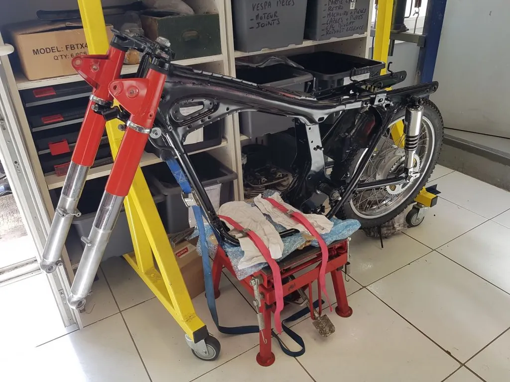 HONDA CB 125 K5