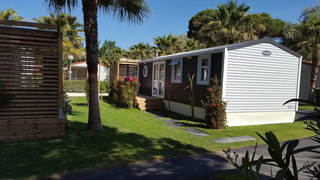 location de mobil home 3 chambres climatisé bord de plage dans camping familial à Vias