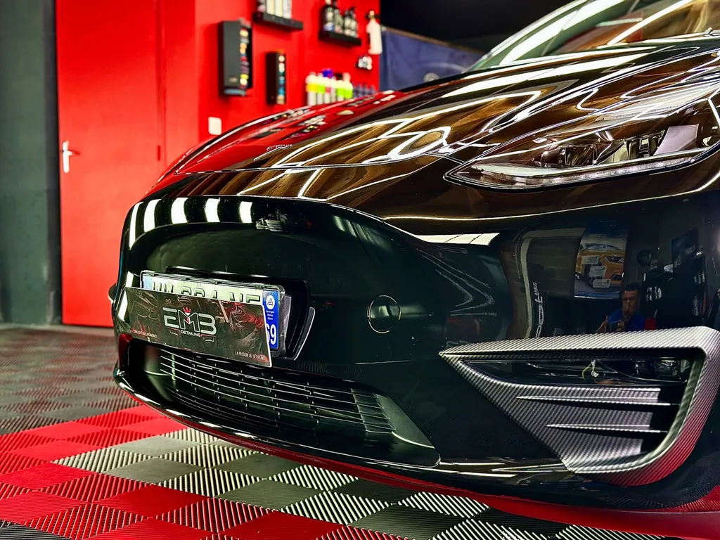 DETAILING automobile PPF voiture traitement céramique automobile Lyon tesla model Y