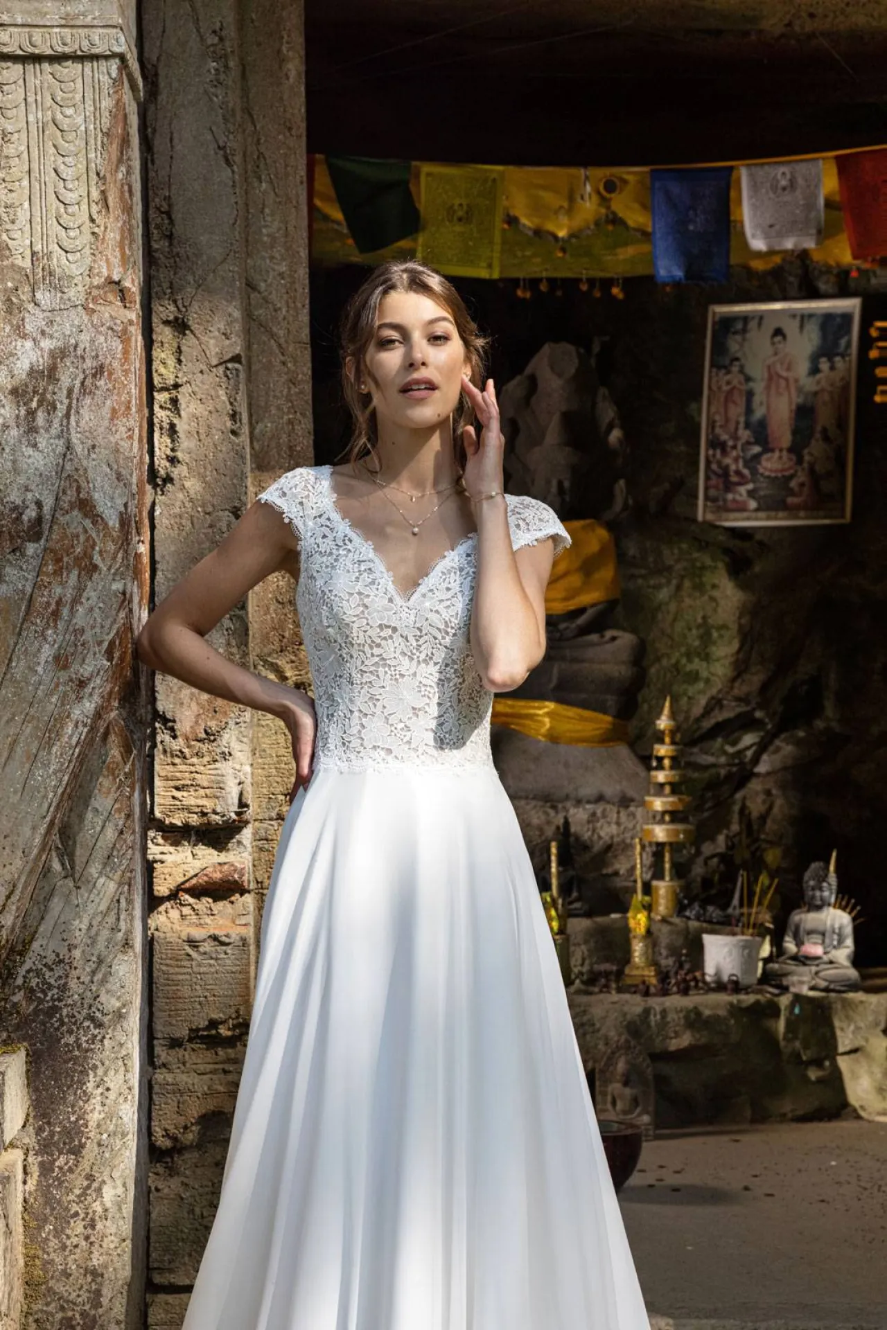 Mariée  fluide bohème Alsace de la nouvelle collection Églantine Créations 2023