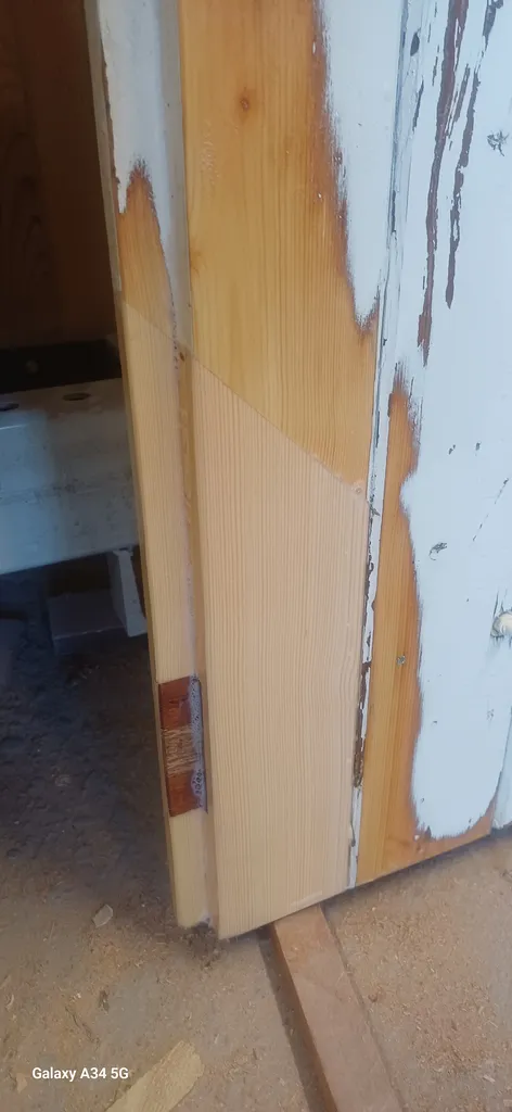 Realisation d'une greffe sur volet battant bois