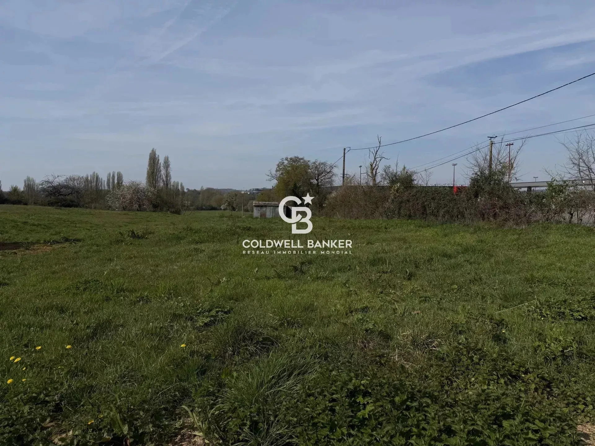 A vendre - Terrain d'activité en zone d'activité proche du Mans