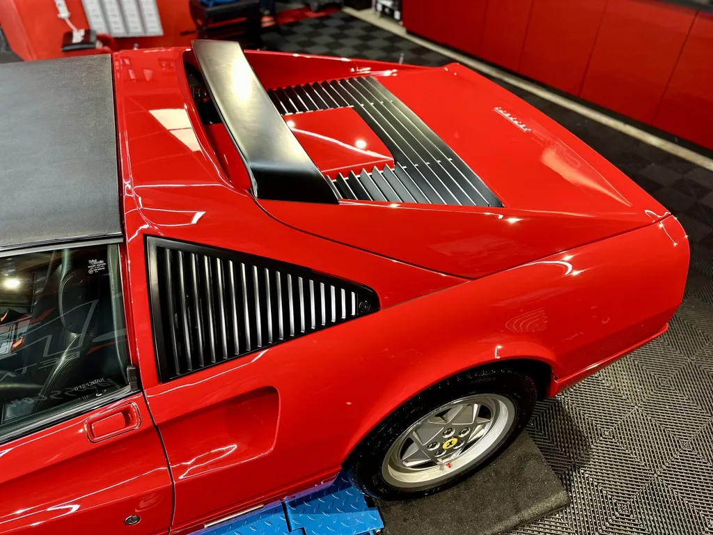 Traitement céramique lyon polissage carrosserie DETAILING Ferrari 328 GTS