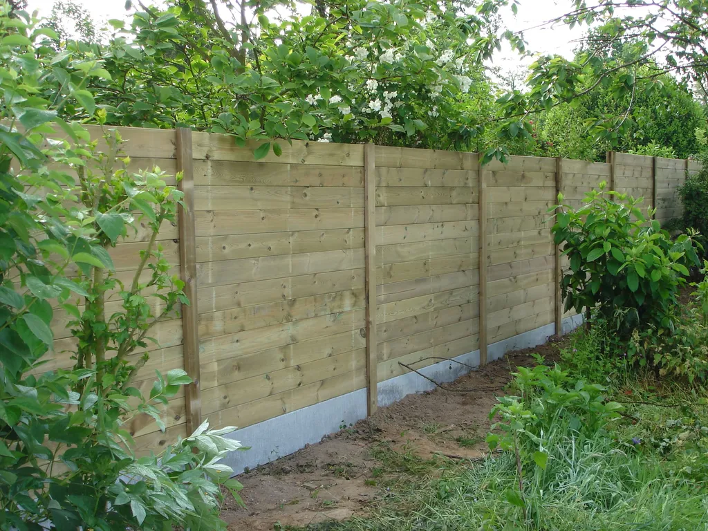 Installation de Clôtures occultantes en bois, Panneaux brise-vue et Claustras naturels à Cabourg dans le calvados 14 et ses Alentours