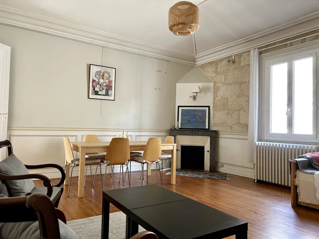 A Louer Appartement T3 ancien meublé 78M2 Bordeaux Jardin Public