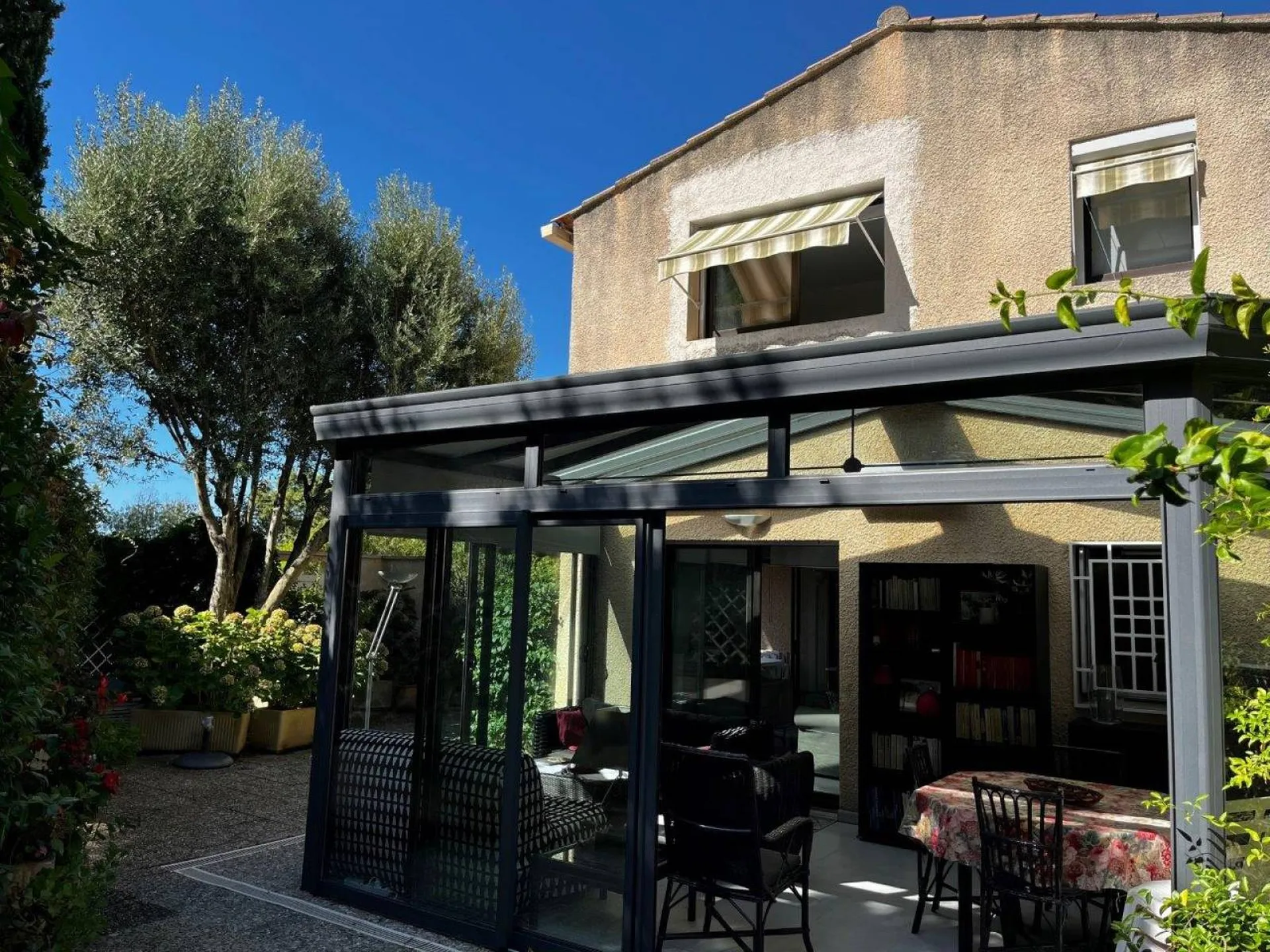 Appartement duplex Cassis dans résidence avec piscine avec jardin