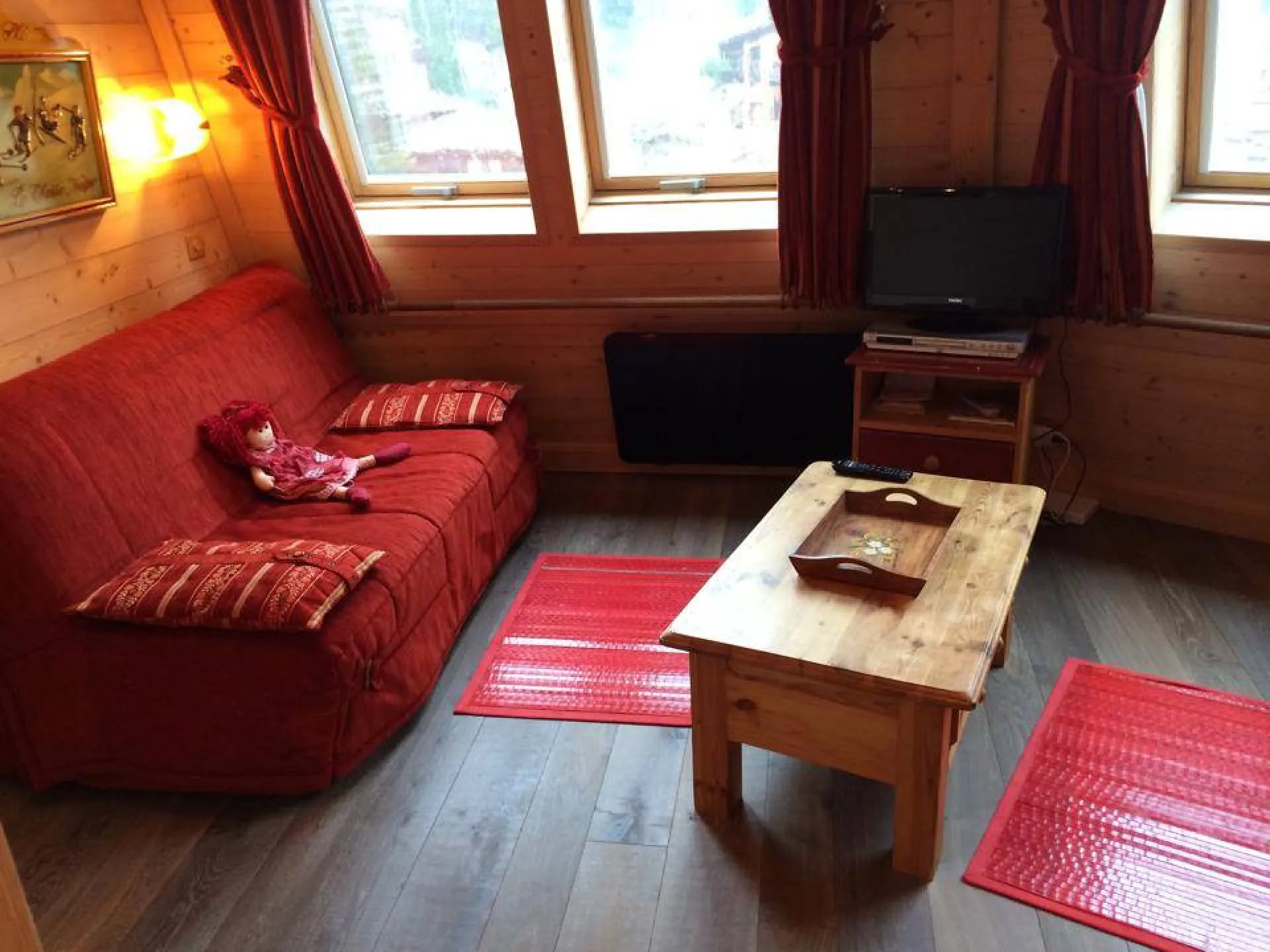 Pose d'un parquet contrecollé chêne moka scié dans un duplex a Avoriaz