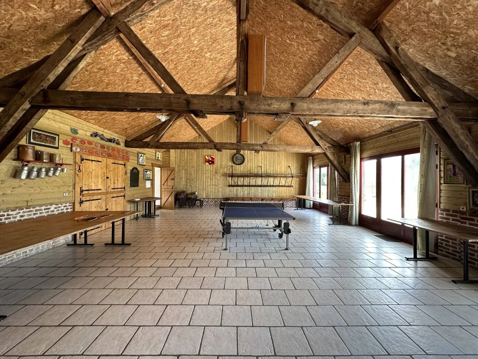A vendre, Propriété de Maitre d'environ 350m² sur son parc d'environ 1.4 hectares.