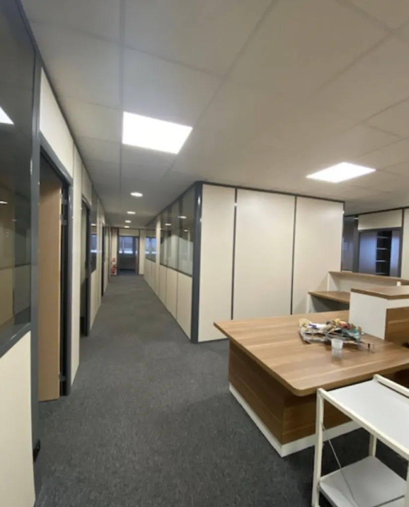 LE HAVRE - A LOUER Bureaux de 267 m2 au 4ème étage de l'immeuble Le Franklin Building