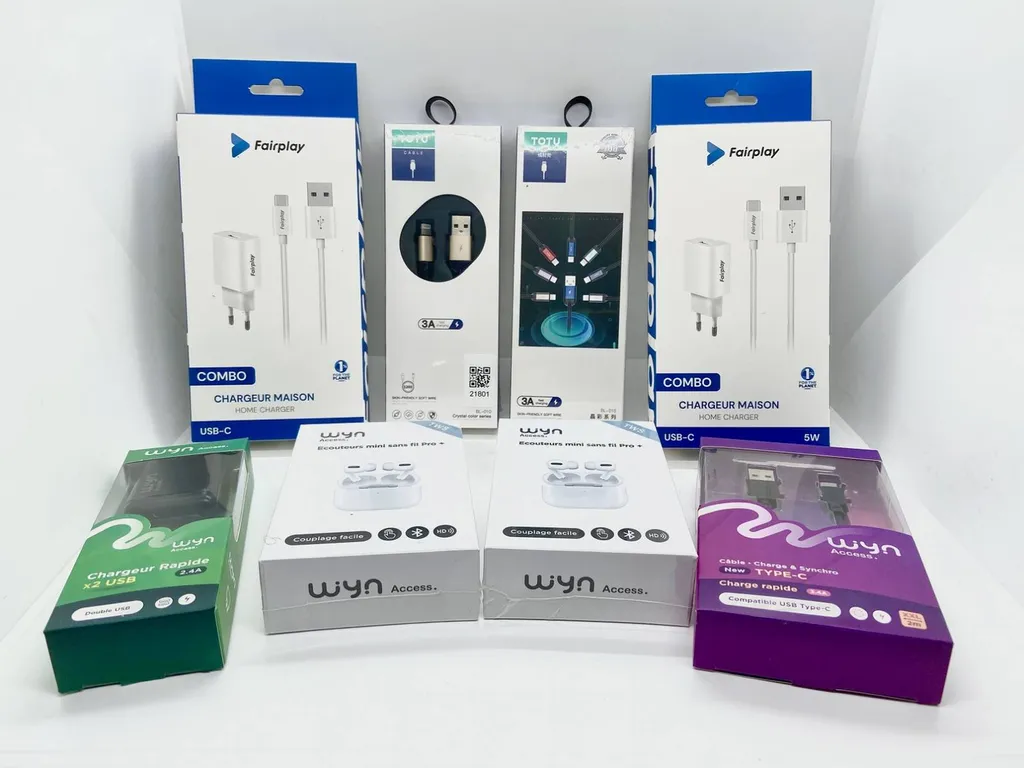 cable IPHONE et CHARGEUR IPHONE À PLAISANCE DU TOUCH