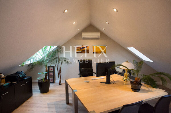 Local commercial à louer 80 M2 à Saint Nom la Bretèche