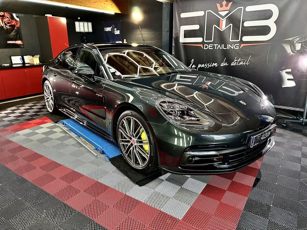 DETAILING Lyon traitement céramique carrosserie Porsche panamera 