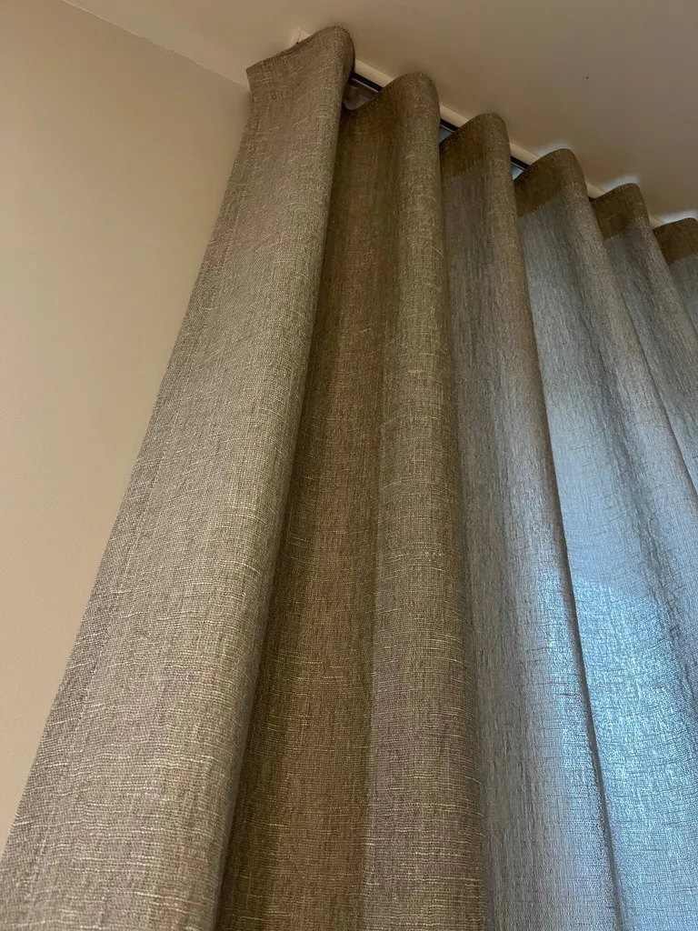 Confection d'un rideau wave pour un salon à Caluire