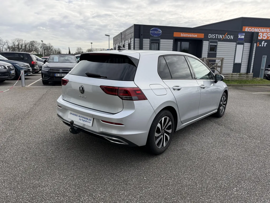 Vente Volkswagen Golf 8 d'occasion diesel à proximité du Havre : découvrez cette berline automatique avec garantie constructeur