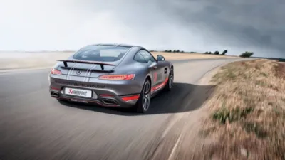 Installation ligne complète d'échappement pour Mercedes AMG