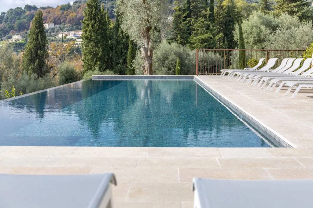 Dalle extérieur piscine 