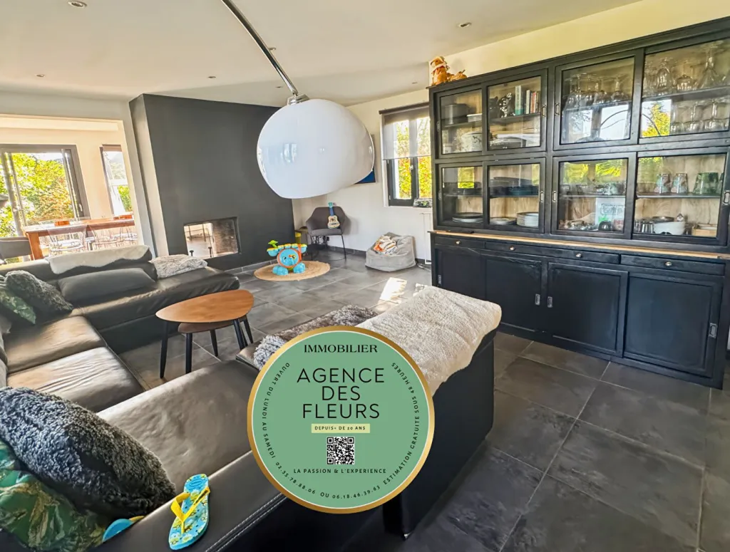 A vendre maison de 130 m² édifiée sur un terrain de 430 m² sur la commune de SAINT OUEN DU TILLEUL 27670