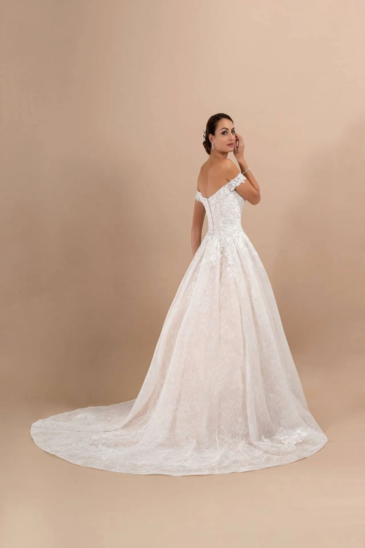 robe de mariée America forme princesse glamour en tulle chiffon de soie