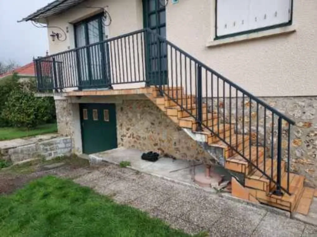 Installation d'un garde corps sur terrasse à Pont l'Eveque 14 