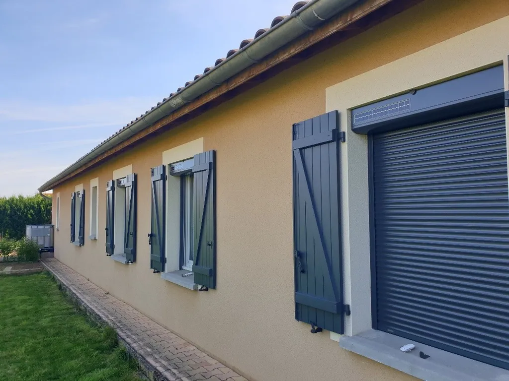 pose de volets solaires à cogny