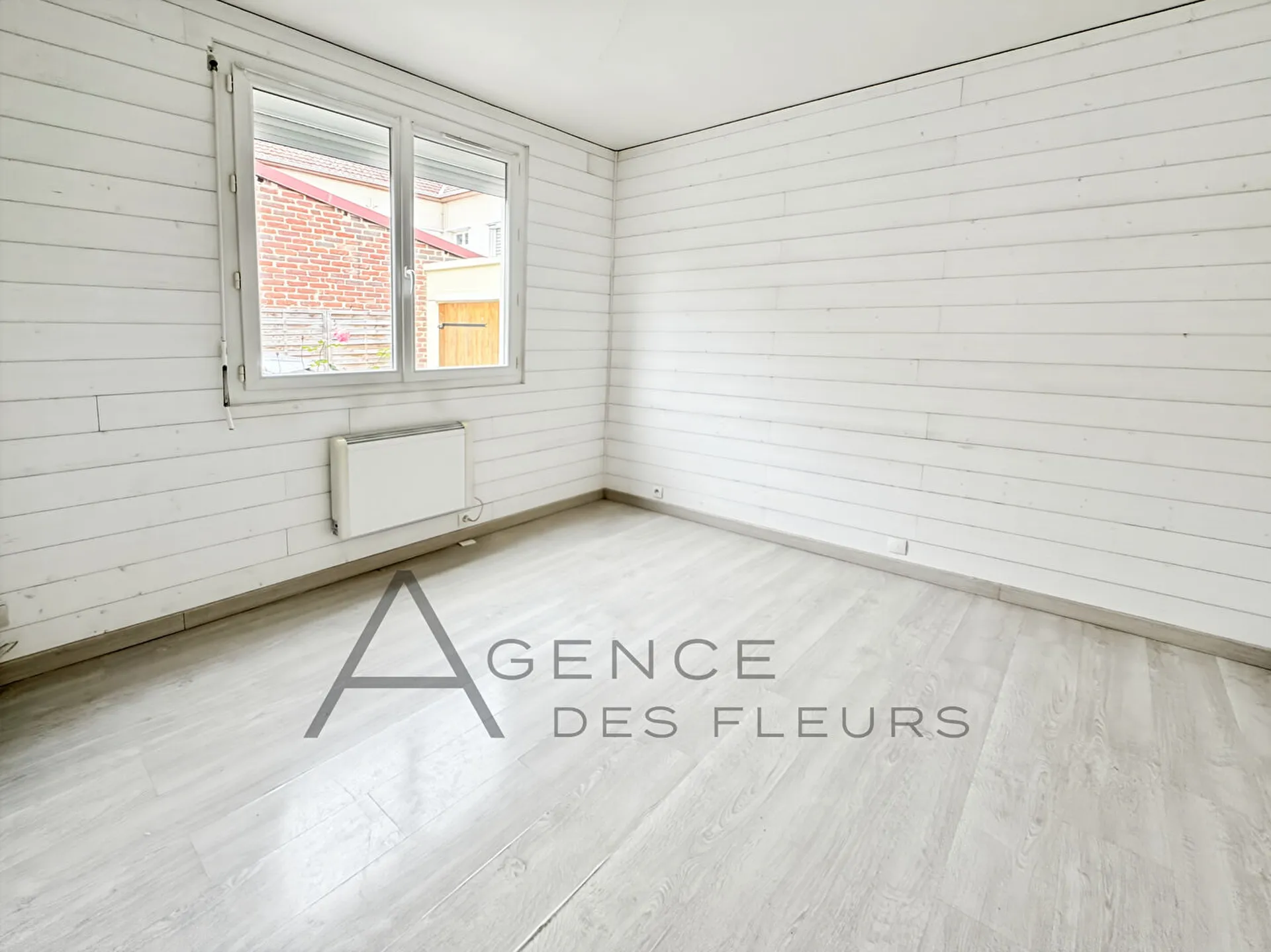 À vendre, maison de 42 m² sur un terrain de 121 m² située sur la commune de OISSEL 76350