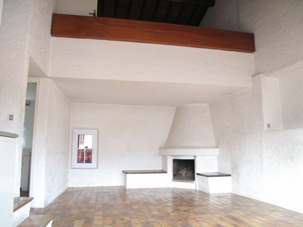 A vendre appartements 1 & T2 Cassis distincts ou communicants au cœur du village