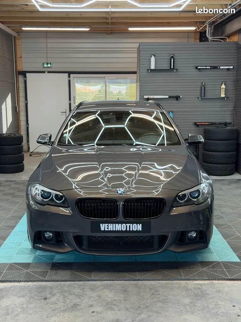 Acheter une BMW Série 5 535i 306 CHV Break avec boîte auto et siège électrique en alcantara - PACK M près de Cruseilles