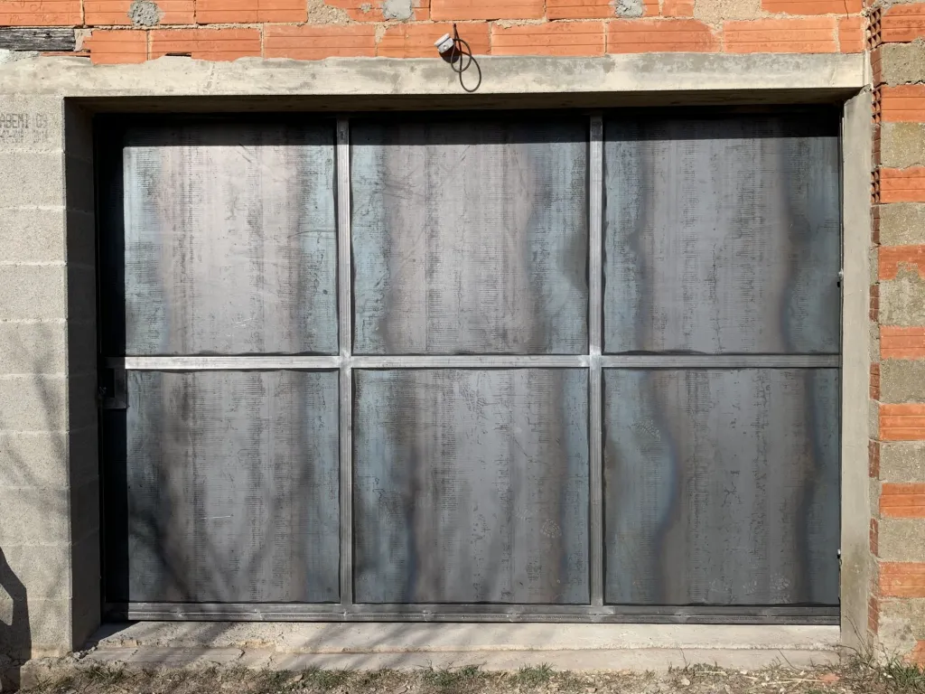 Porte coulissante pour garage aux Milles à Aix-en-Provence